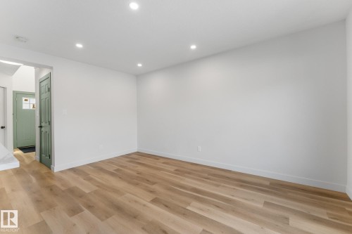 5106 47 Street, Stony Plain, AB - Indoor Photo Showing Other Room