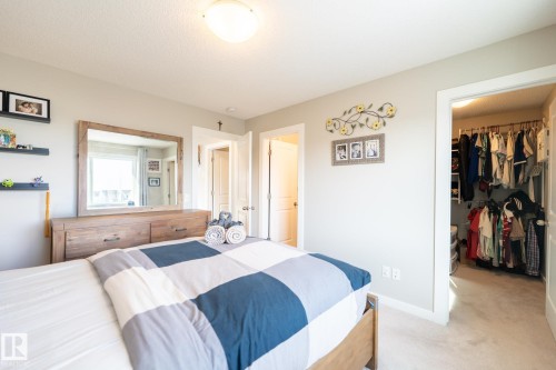 3112 Carpenter Landing Landing, Edmonton, AB - Indoor Photo Showing Bedroom