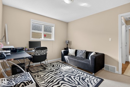 7335 164 Avenue, Edmonton, AB - Indoor Photo Showing Office