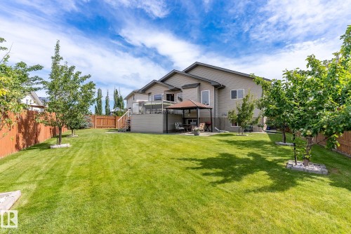 7335 164 Avenue, Edmonton, AB - Outdoor