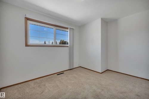 12936 132 Street, Edmonton, AB - Indoor Photo Showing Other Room