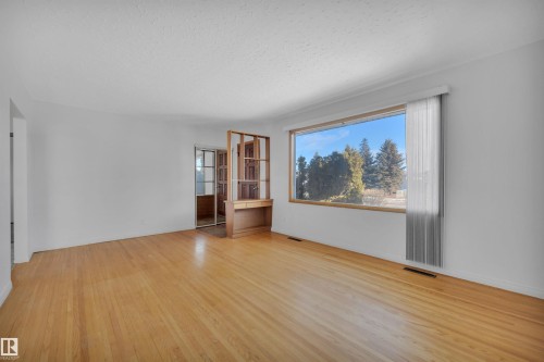 12936 132 Street, Edmonton, AB - Indoor