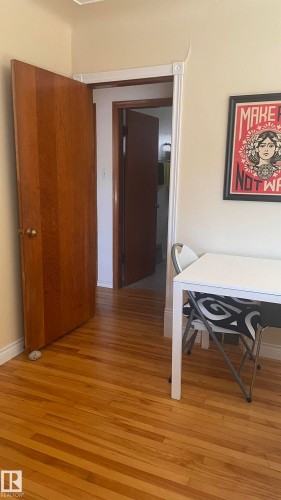 10964 74 Avenue, Edmonton, AB - Indoor Photo Showing Other Room