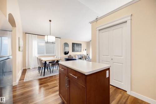 9211 Cooper Crescent, Edmonton, AB - Indoor