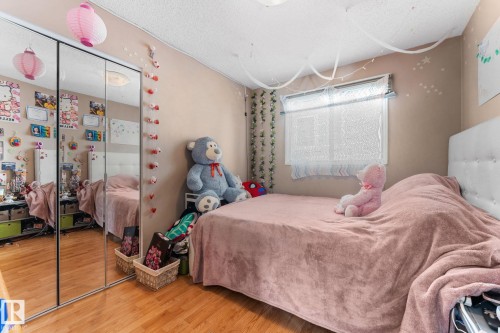 3812 26 Av, Edmonton, AB - Indoor Photo Showing Bedroom