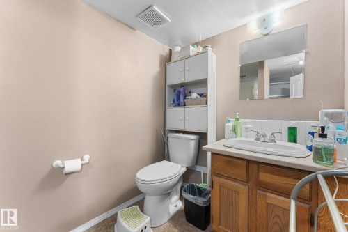 3812 26 Av, Edmonton, AB - Indoor Photo Showing Bathroom
