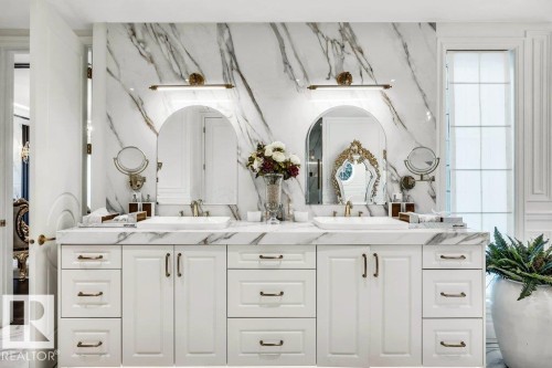 211 Windermere Drive, Edmonton, AB - Indoor Photo Showing Bathroom