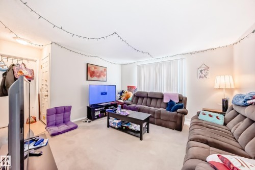 208 11421 34 Street, Edmonton, AB - Indoor Photo Showing Living Room