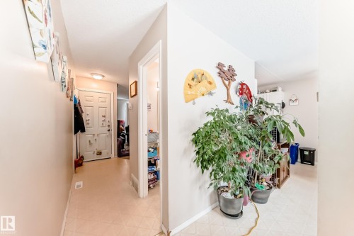 208 11421 34 Street, Edmonton, AB - Indoor Photo Showing Other Room