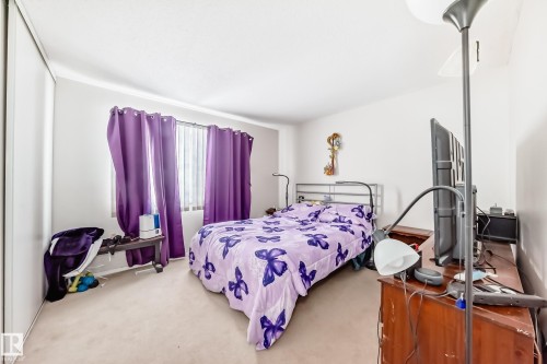 208 11421 34 Street, Edmonton, AB - Indoor Photo Showing Bedroom