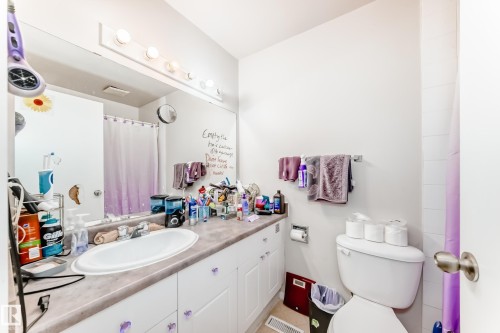 208 11421 34 Street, Edmonton, AB - Indoor Photo Showing Bathroom