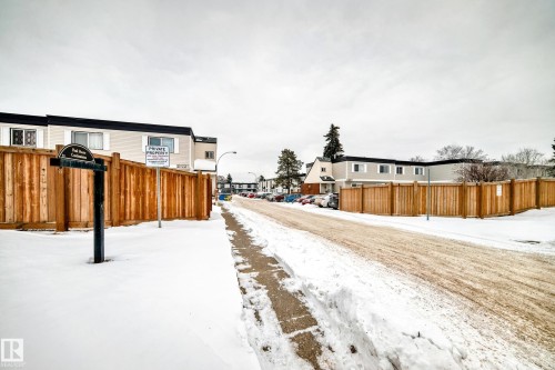 208 11421 34 Street, Edmonton, AB - Outdoor