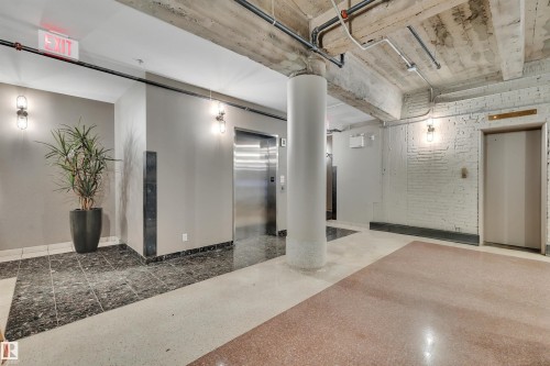 102 10169 104 Street, Edmonton, AB - Indoor
