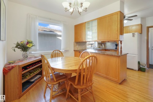 9723 75A Street, Edmonton, AB - Indoor Photo Showing Dining Room