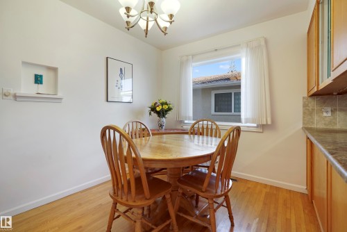 9723 75A Street, Edmonton, AB - Indoor Photo Showing Dining Room