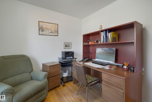 9723 75A Street, Edmonton, AB - Indoor Photo Showing Office
