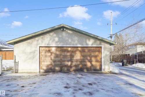 9723 75A Street, Edmonton, AB - Outdoor