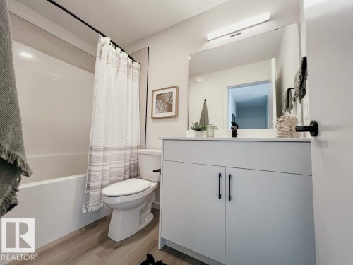 2610 Alces Way, Edmonton, AB - Indoor Photo Showing Bathroom