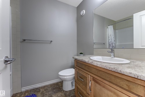 1214 Mcconachie Boulevard, Edmonton, AB - Indoor Photo Showing Bathroom