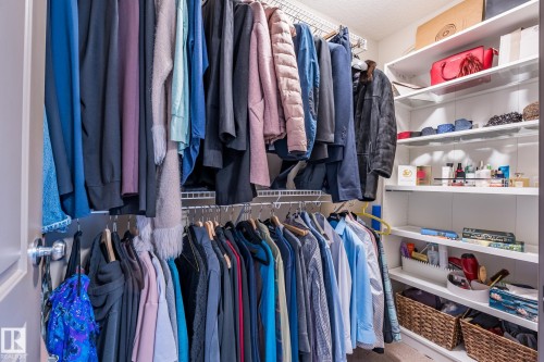 1503 Malone Close, Edmonton, AB - Indoor With Storage