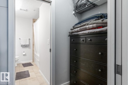 202 10524 77 Avenue, Edmonton, AB - Indoor
