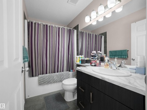 40 Vanderbilt Common, Spruce Grove, AB - Indoor Photo Showing Bathroom