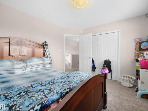 40 Vanderbilt Common, Spruce Grove, AB - Indoor Photo Showing Bedroom