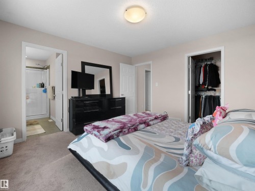 40 Vanderbilt Common, Spruce Grove, AB - Indoor Photo Showing Bedroom