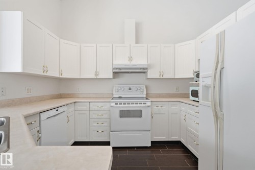 2405 Riverbend Road, Edmonton, AB - Indoor Photo Showing Kitchen