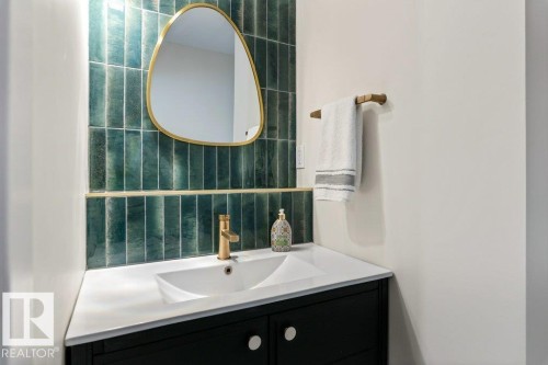 34 Malmo Avenue, St. Albert, AB - Indoor Photo Showing Bathroom