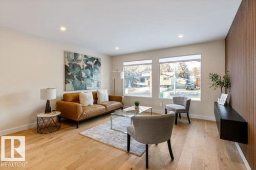 34 Malmo Avenue, St. Albert, AB - Indoor Photo Showing Living Room