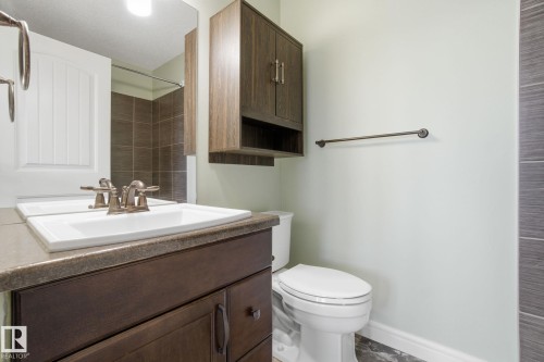 108 South Creek Wynd, Stony Plain, AB - Indoor Photo Showing Bathroom