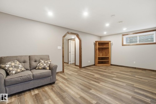 108 South Creek Wynd, Stony Plain, AB - Indoor Photo Showing Basement
