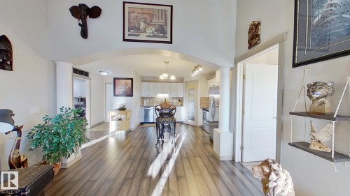 516 237 Youville Drive E, Edmonton, AB - Indoor