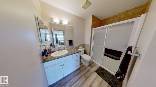 516 237 Youville Drive E, Edmonton, AB - Indoor Photo Showing Bathroom