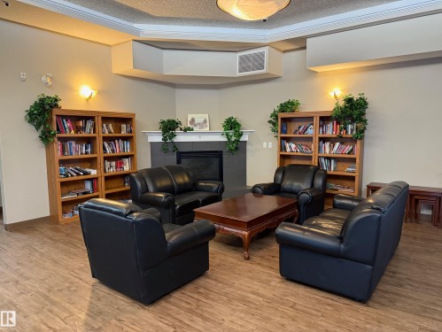 516 237 Youville Drive E, Edmonton, AB - Indoor