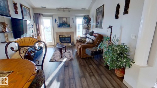 516 237 Youville Drive E, Edmonton, AB - Indoor With Fireplace