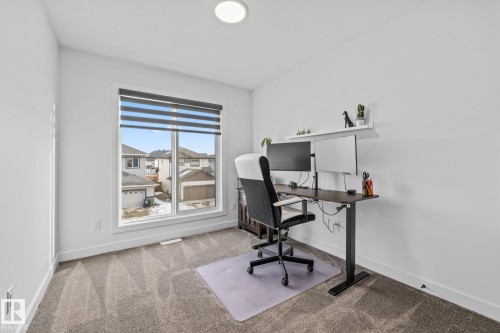664 Astoria Way, Devon, AB - Indoor Photo Showing Office