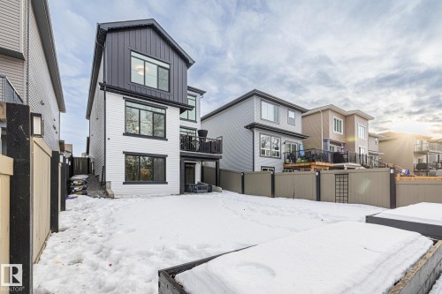 664 Astoria Way, Devon, AB - Outdoor