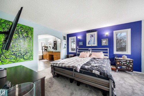 172 52216 Range Road 233, Rural Strathcona County, AB - Indoor Photo Showing Bedroom