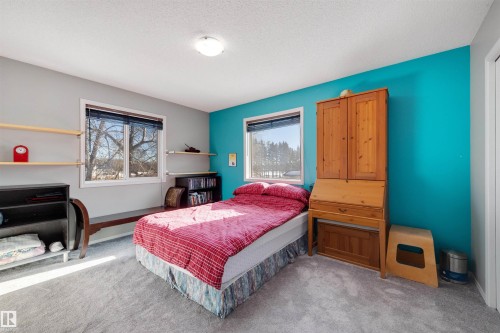 172 52216 Range Road 233, Rural Strathcona County, AB - Indoor Photo Showing Bedroom