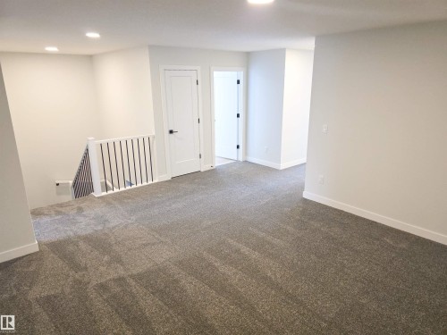 219 Ravine Drive, Devon, AB - Indoor Photo Showing Other Room