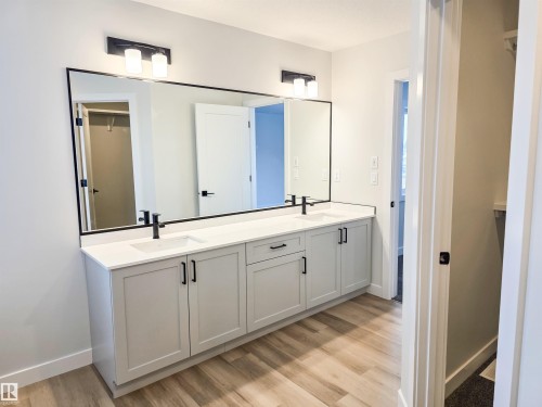 219 Ravine Drive, Devon, AB - Indoor Photo Showing Bathroom