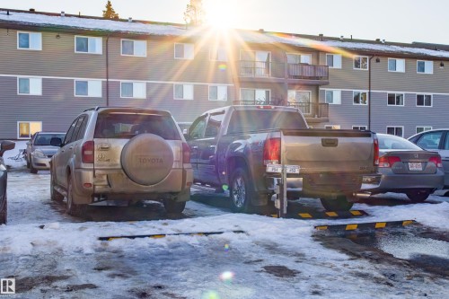 112 15105 121 Street, Edmonton, AB - Outdoor