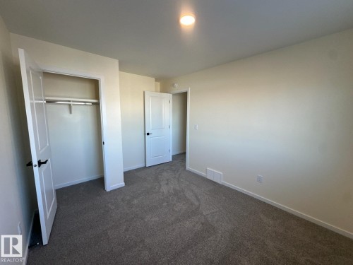 41 Eton Link, Spruce Grove, AB - Indoor Photo Showing Other Room