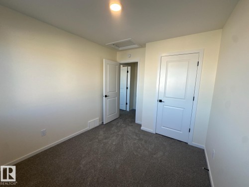 41 Eton Link, Spruce Grove, AB - Indoor Photo Showing Other Room