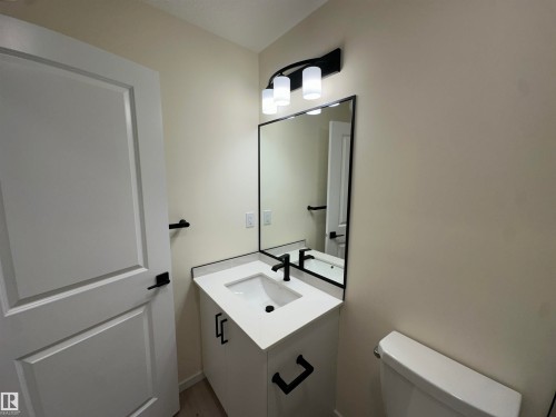 41 Eton Link, Spruce Grove, AB - Indoor Photo Showing Bathroom