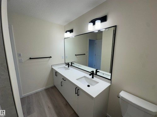 41 Eton Link, Spruce Grove, AB - Indoor Photo Showing Bathroom