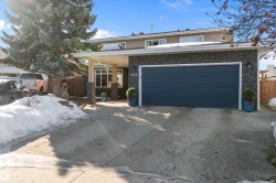 317 Grand Meadow Crescent  Edmonton, AB T6L 1W9