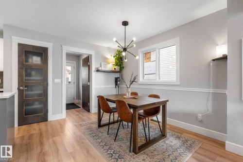 89 Hewitt Circle, Spruce Grove, AB - Indoor Photo Showing Dining Room